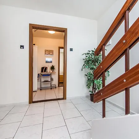 Milada Inn Klecany